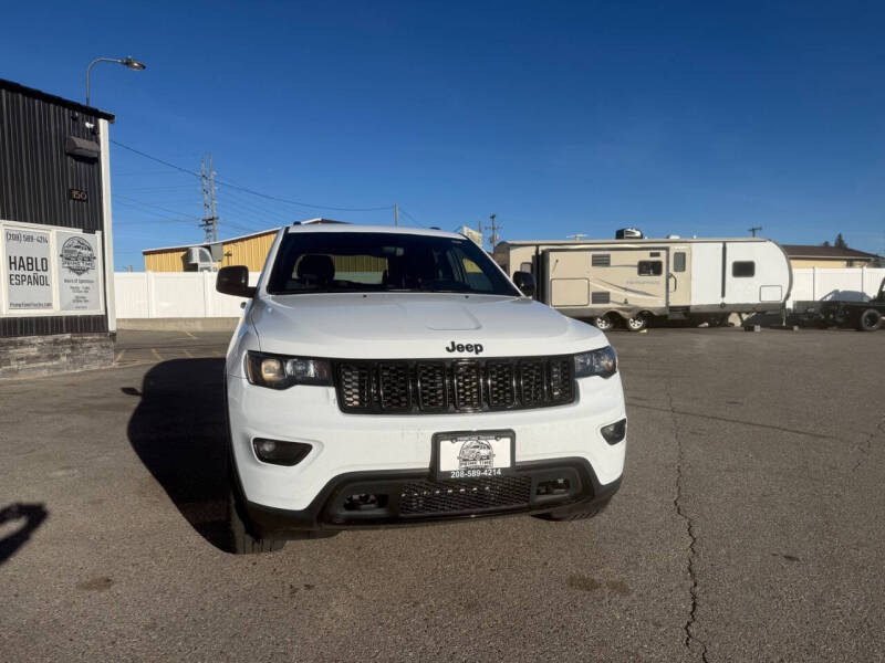 2019 Jeep Grand Cherokee Laredo