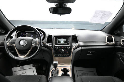 2017 Jeep Grand Cherokee Laredo