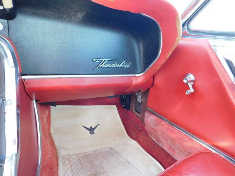 1964 Ford Thunderbird