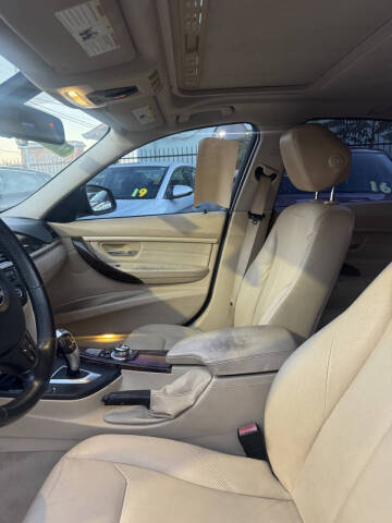 2013 BMW 3 Series 328i