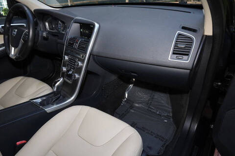 2016 Volvo XC60 T5 Premier