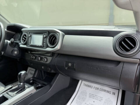 2017 Toyota Tacoma SR5 V6