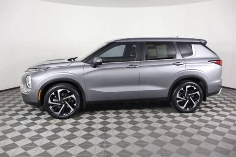 2023 Mitsubishi Outlander SE