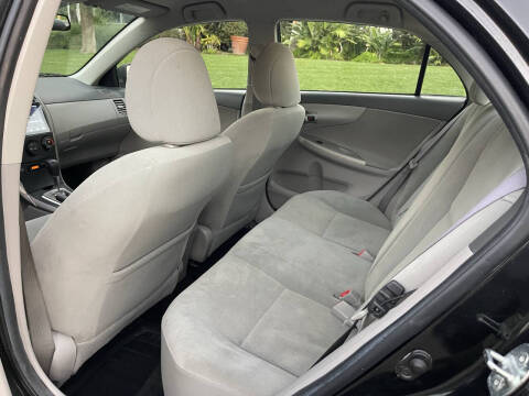 2010 Toyota Corolla LE