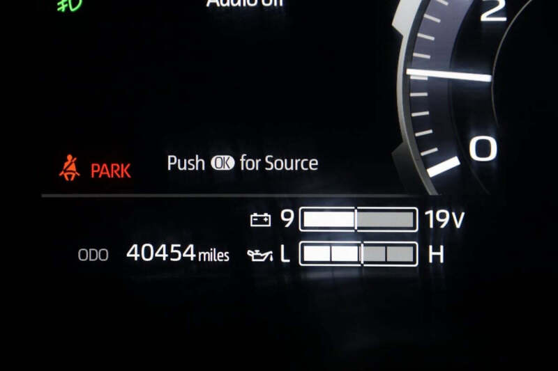 2023 Toyota Tundra Limited HV