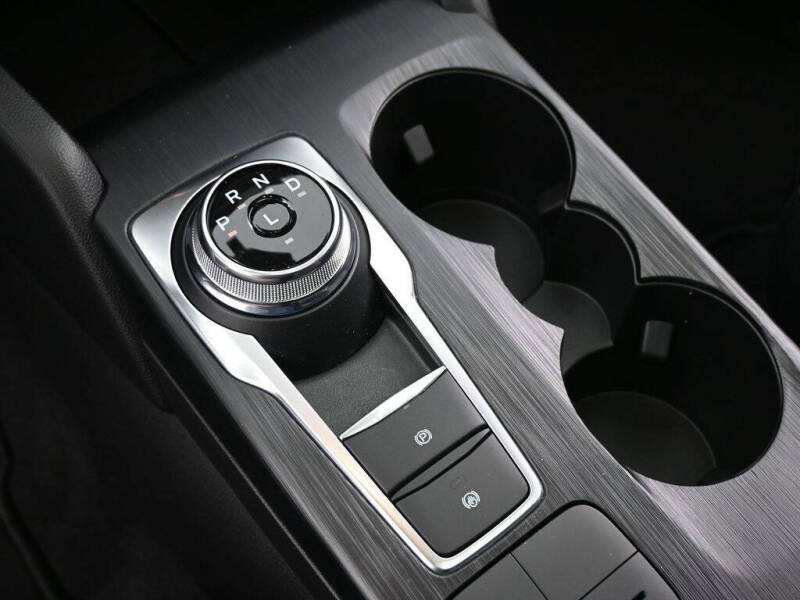 2025 Ford Escape Hybrid ST-Line Select