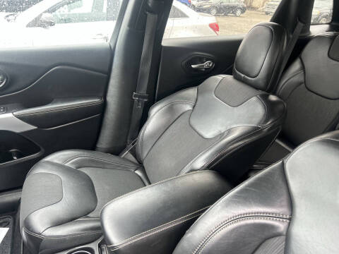 2018 Jeep Cherokee Latitude Plus