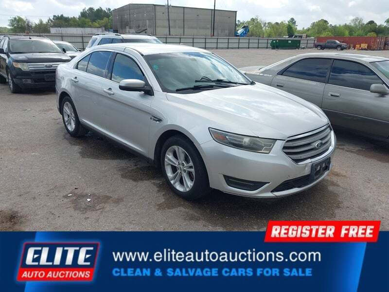2015 Ford Taurus SEL