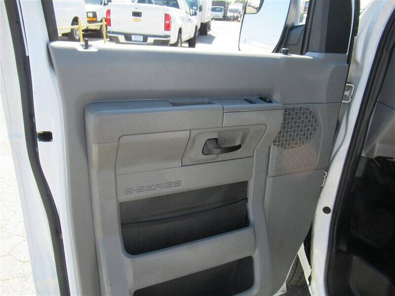 2013 Ford E-Series E-150