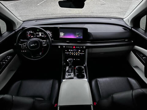 2022 Kia Carnival EX