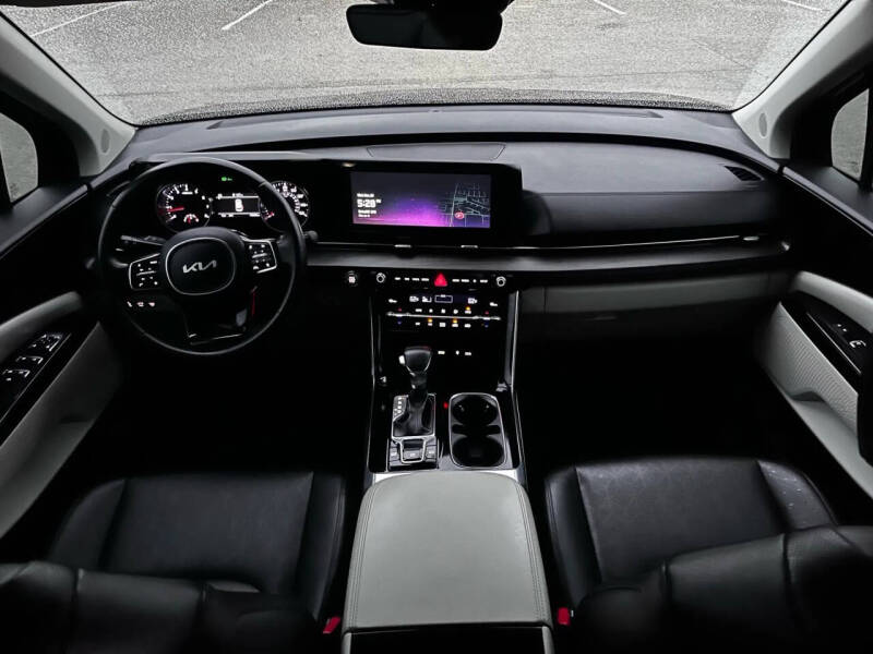 2022 Kia Carnival EX