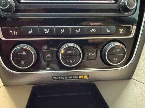 2017 Volkswagen Passat 1.8T R-Line