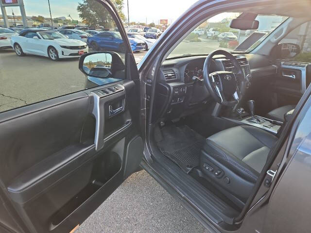 2023 Toyota 4Runner SR5 Premium