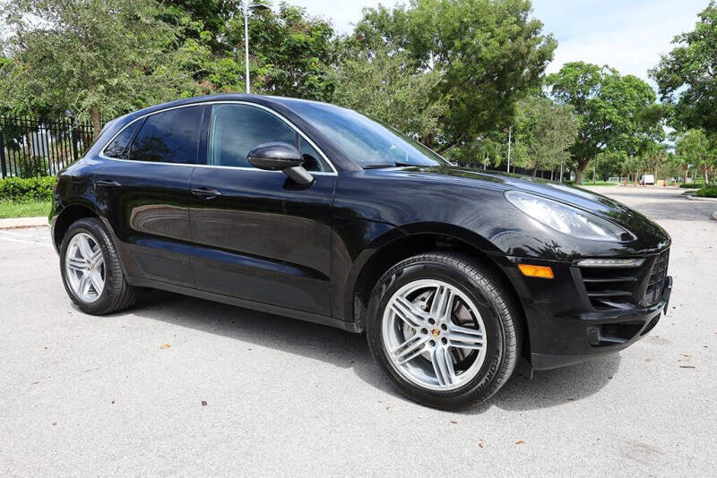 2015 Porsche Macan S