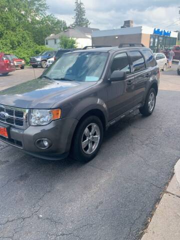 2011 Ford Escape for sale at Knowlton Motors, Inc. in Freeport IL