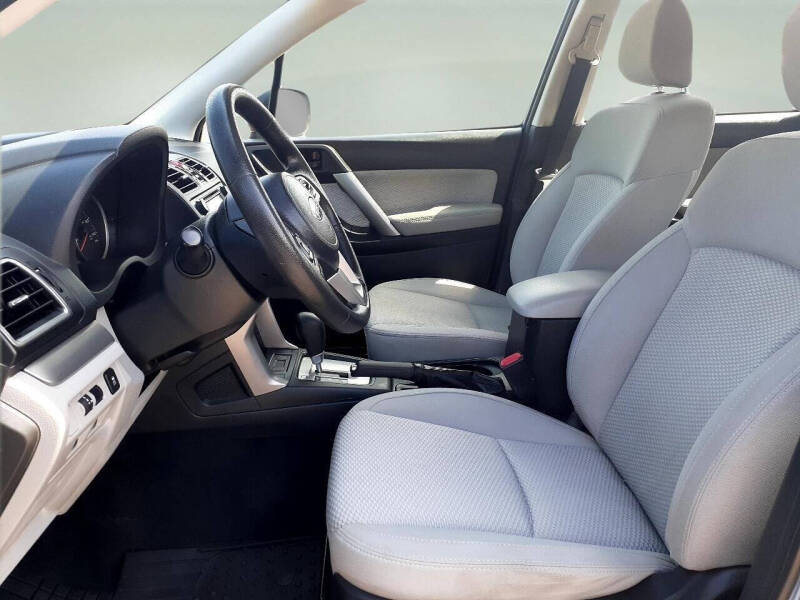 2017 Subaru Forester 2.5i