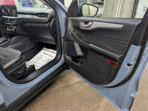 2023 Ford Escape Platinum