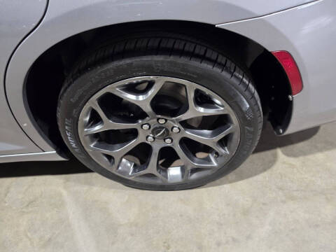 2015 Chrysler 300 S