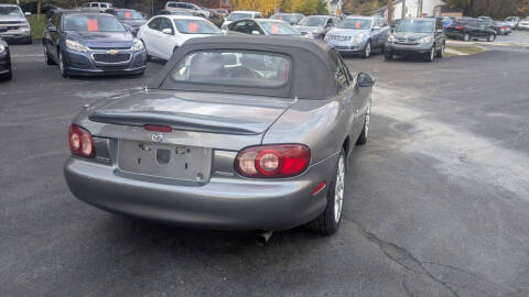 2002 Mazda MX-5 Miata SE