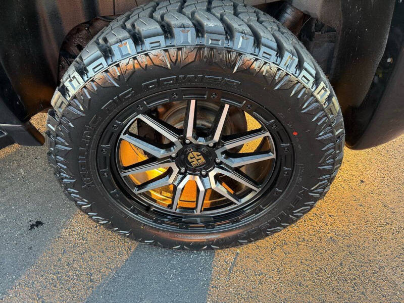 2013 Chevrolet Avalanche LTZ Black Diamond