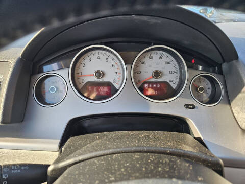 2012 Volkswagen Routan SE