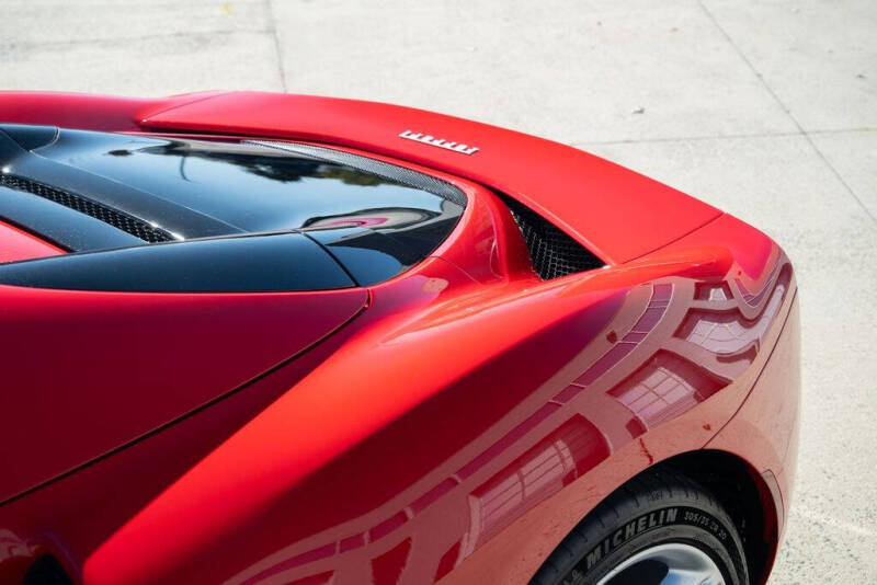 2024 Ferrari 296 GTS