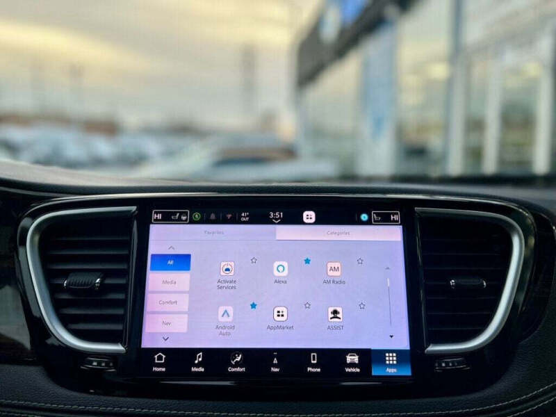 2021 Chrysler Pacifica Hybrid Limited