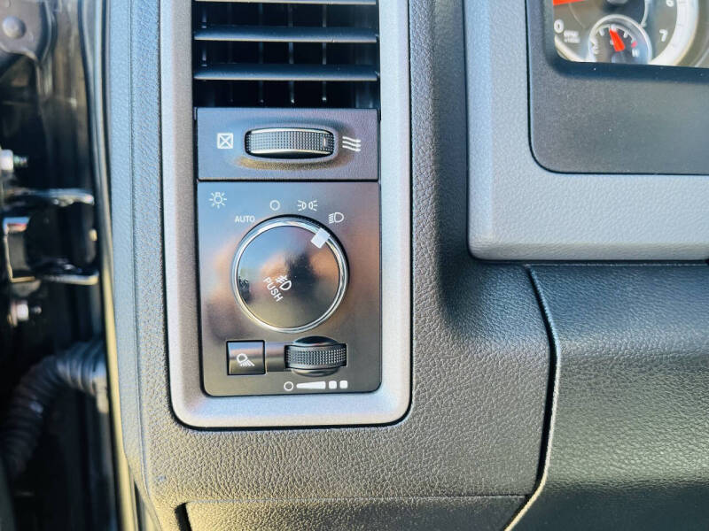 2017 RAM 1500 Express