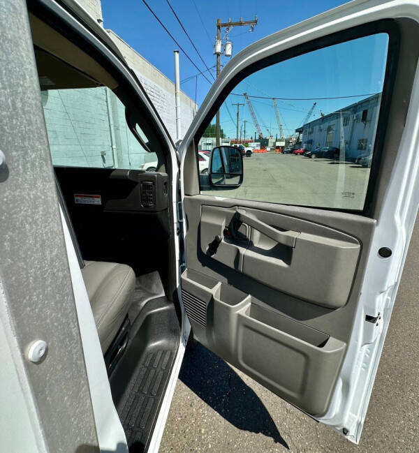 2019 GMC Savana