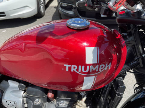 2016 Triumph Mcy