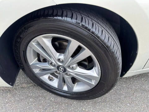 2017 Hyundai Elantra Value Edition