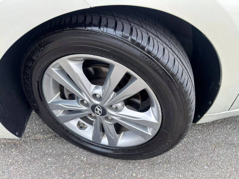 2017 Hyundai Elantra Value Edition