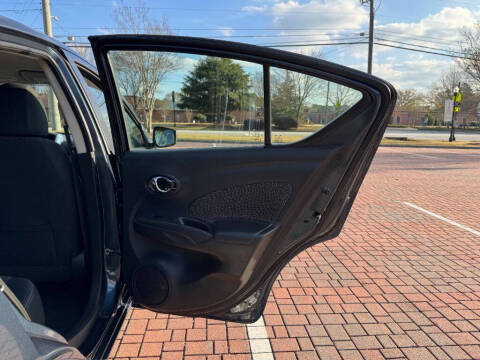 2016 Nissan Versa 1.6 SV