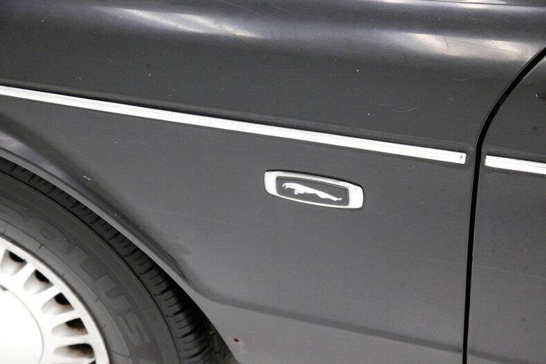 1990 Jaguar XJ-Series XJ6 Vanden Plas