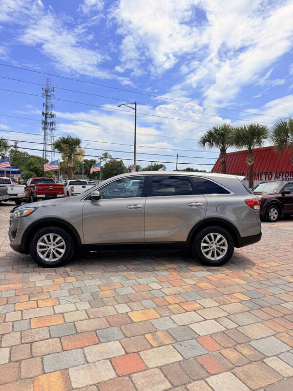 2017 Kia Sorento L