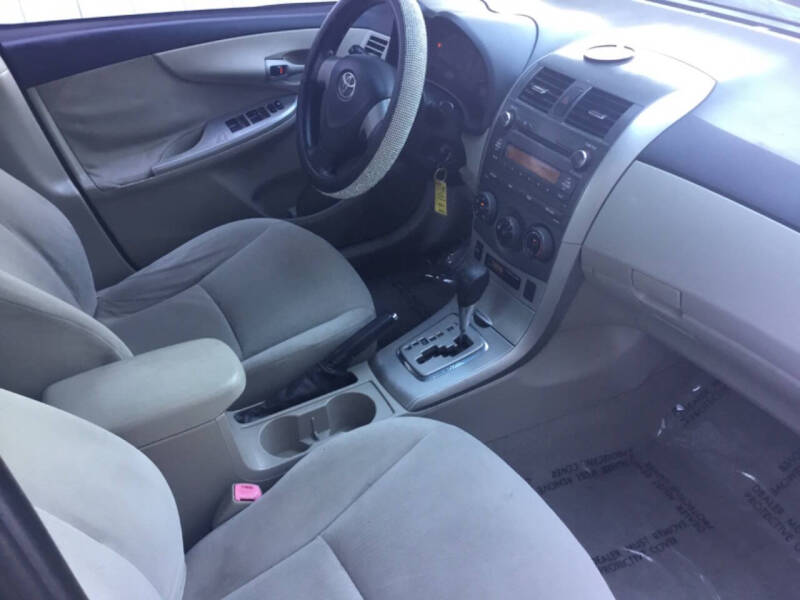 2011 Toyota Corolla Base - Photo 18