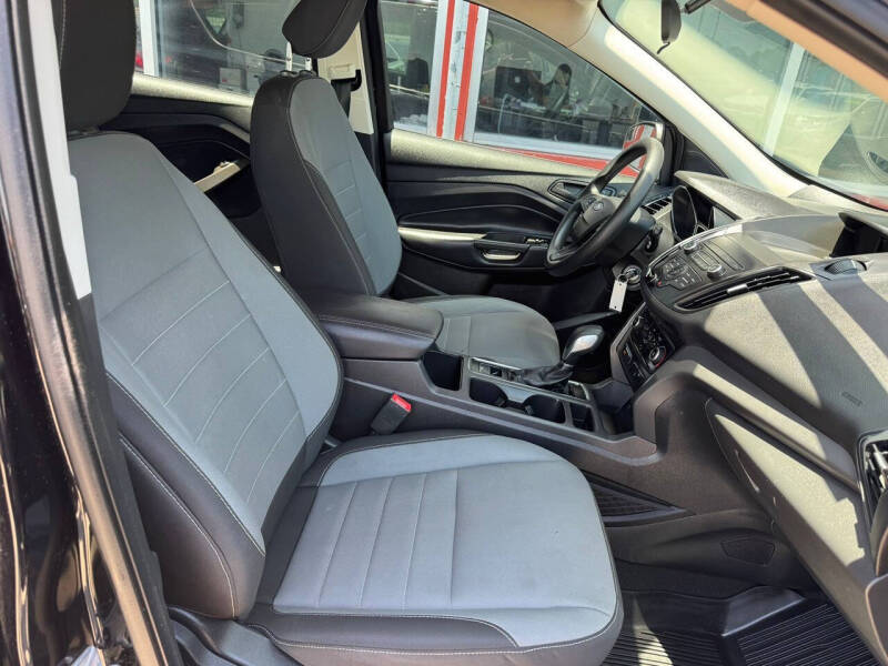 2019 Ford Escape S