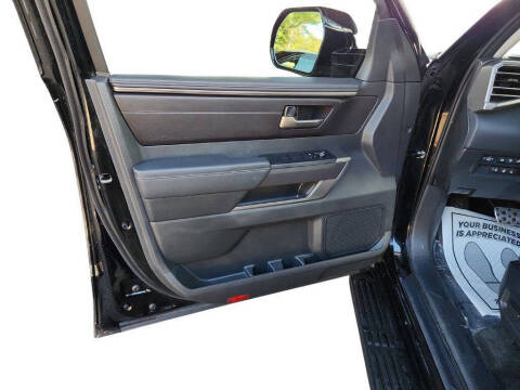 2024 Toyota Sequoia SR5