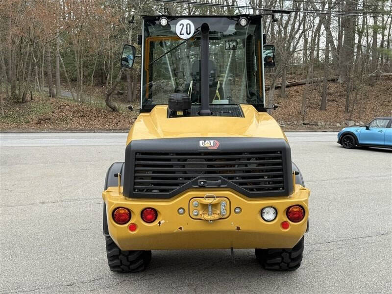 2022 Caterpillar 908M