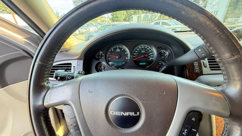 2012 GMC Yukon Denali