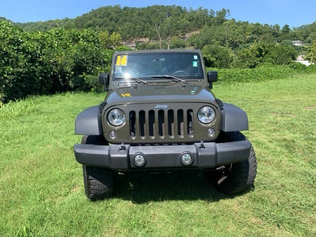 Used 2016 Jeep Wrangler Sport with VIN 1C4AJWAG9GL113082 for sale in Hazard, KY