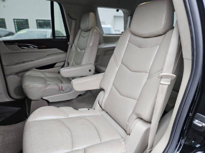 2017 Cadillac Escalade Premium Luxury