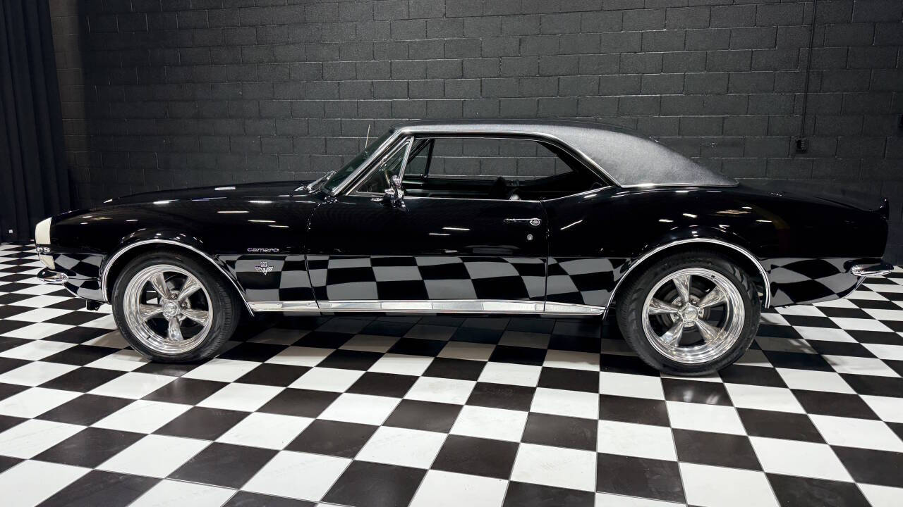 1967 Chevrolet Camaro 14