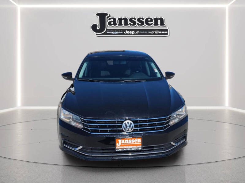 2016 Volkswagen Passat
