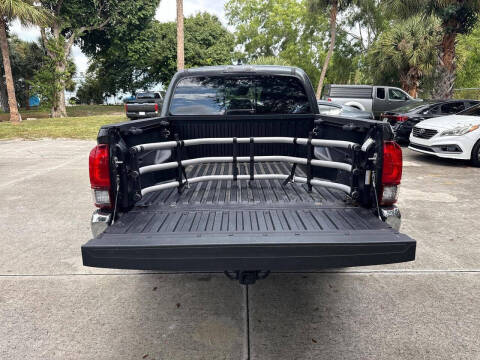 2022 Toyota Tacoma SR5 V6