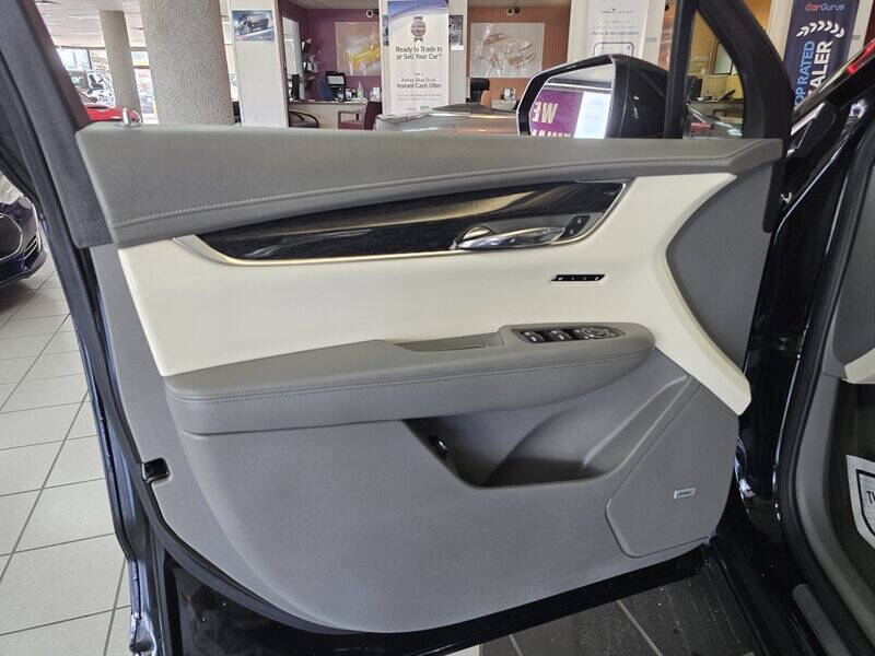 2020 Cadillac XT6 Premium Luxury