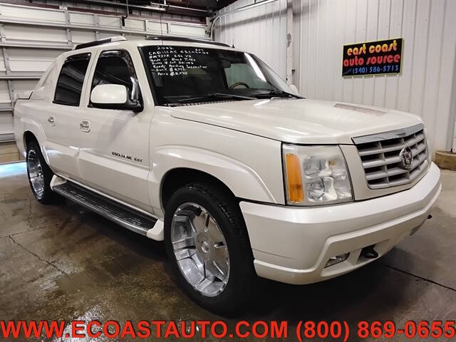 2002 Cadillac Escalade Base's photo