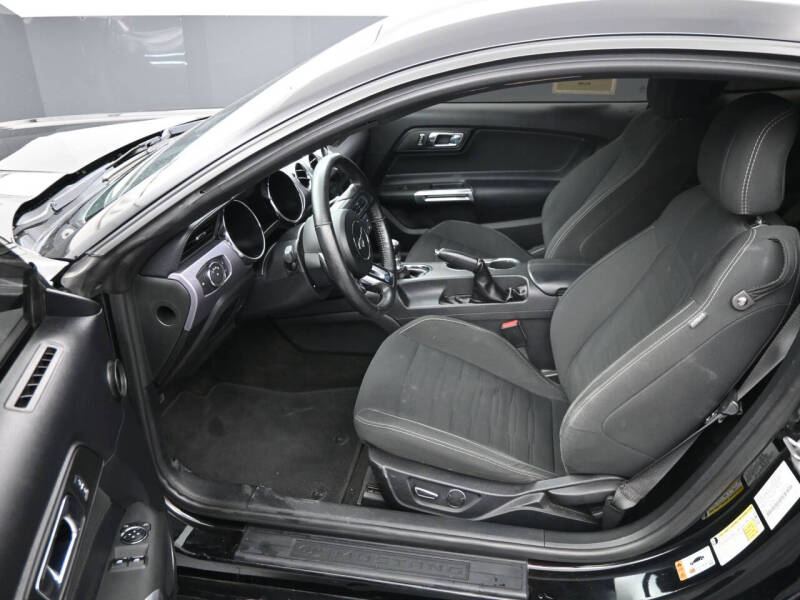 2017 Ford Mustang