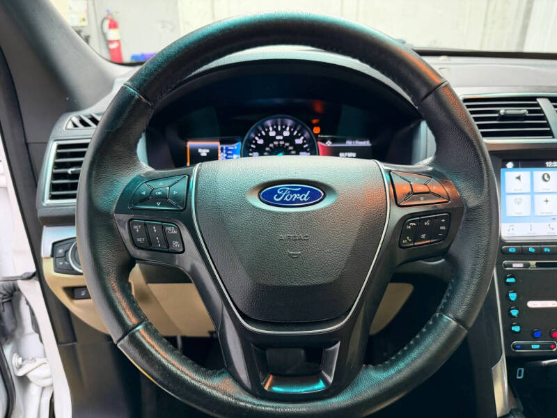 2017 Ford Explorer Limited