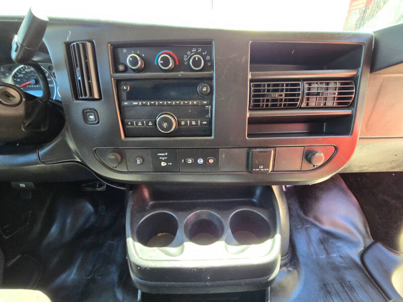 2017 Chevrolet Express 2500